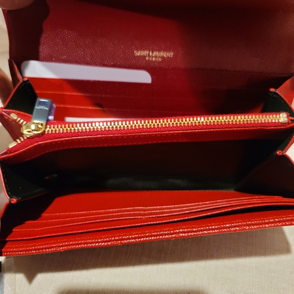 Saint Laurent Monogram Large Flap Wallet - Picture 4 of 7